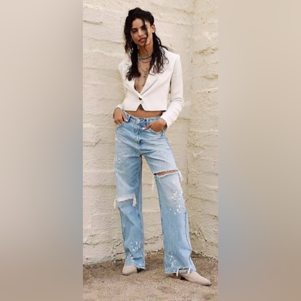 We the Free With The Band Distressed Straight Leg Jeans High Rise Size 26